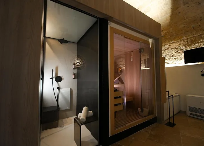 招待所 Myra Bed & 3*