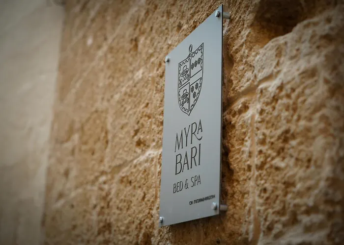 招待所 Myra Bed & 3*